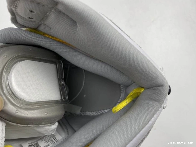 1 High Air Light Smoke Switch Jordan CW6576-100 0625